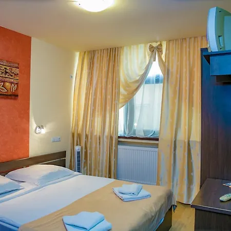 Vila Palace C&m Мангалия